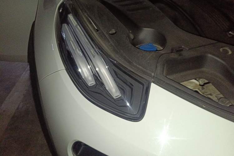 Used Lynk & Co 02 2018 1.5T DCT Two-Wheel Drive Pro Version China V Emission Standard Right Front Headlight