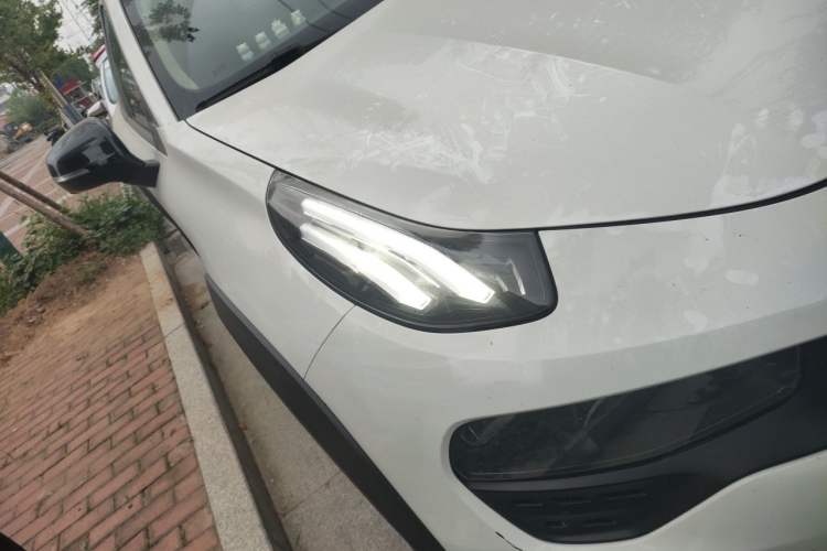 Used Lynk & Co 02 2018 1.5T DCT Two-Wheel Drive Pro Version China V Emission Standard Right Front Headlight