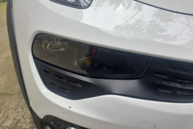 Used Lynk & Co 02 2018 1.5T DCT Two-Wheel Drive Pro Version China V Emission Standard Right Front Headlight