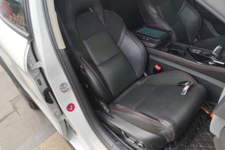 Used Lynk & Co 02 2018 1.5T DCT Two-Wheel Drive Pro Version China V Emission Standard Right Front Seat