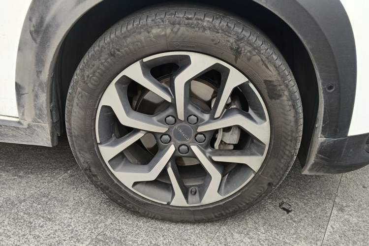 Used Lynk & Co 02 2018 1.5T DCT Two-Wheel Drive Pro Version China V Emission Standard Right Front Wheel Hub