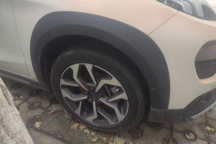 Used Lynk & Co 02 2018 1.5T DCT Two-Wheel Drive Pro Version China V Emission Standard Right Front Wheel Hub