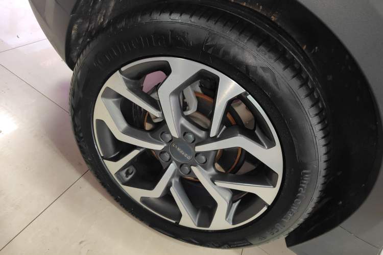 Used Lynk & Co 02 2018 1.5T DCT Two-Wheel Drive Sporty Version China V Standard Right Rear Wheel Hub
