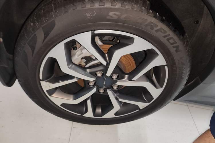 Used Lynk & Co 02 2018 1.5T DCT Two-Wheel Drive Sporty Version China V Standard Right Rear Wheel Hub