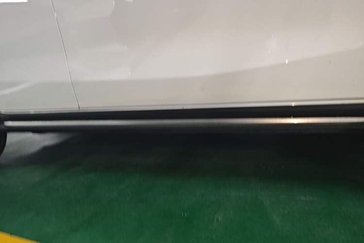 Used Lynk & Co 02 2018 1.5T DCT Two-Wheel Drive Sporty Version China V Standard Right Side Sill