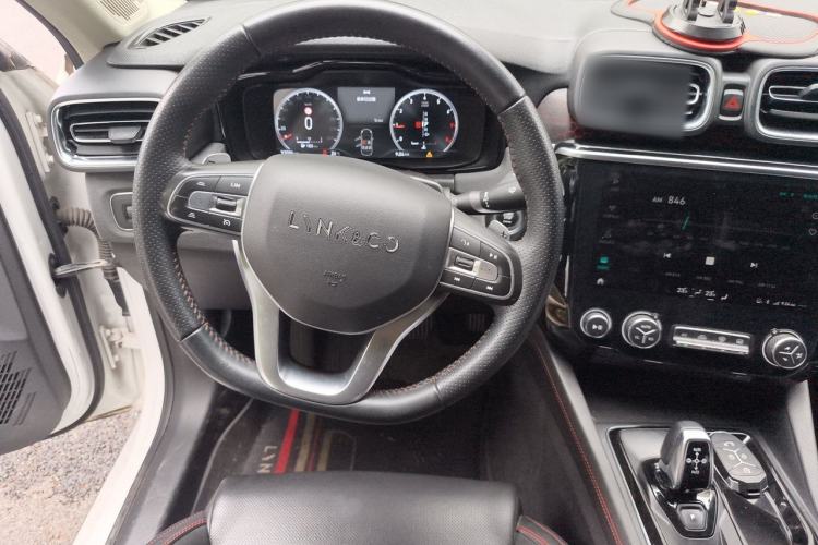 Used Lynk & Co 02 2018 1.5T DCT Two-Wheel Drive Pro Version China V Emission Standard Steering Wheel