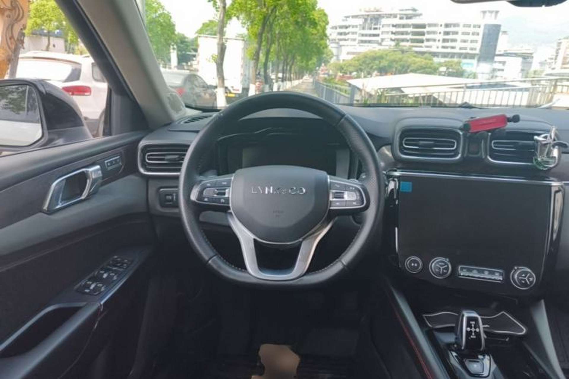Used Lynk & Co 02 2018 1.5T DCT Two-Wheel Drive Pro Version China V Emission Standard Steering Wheel