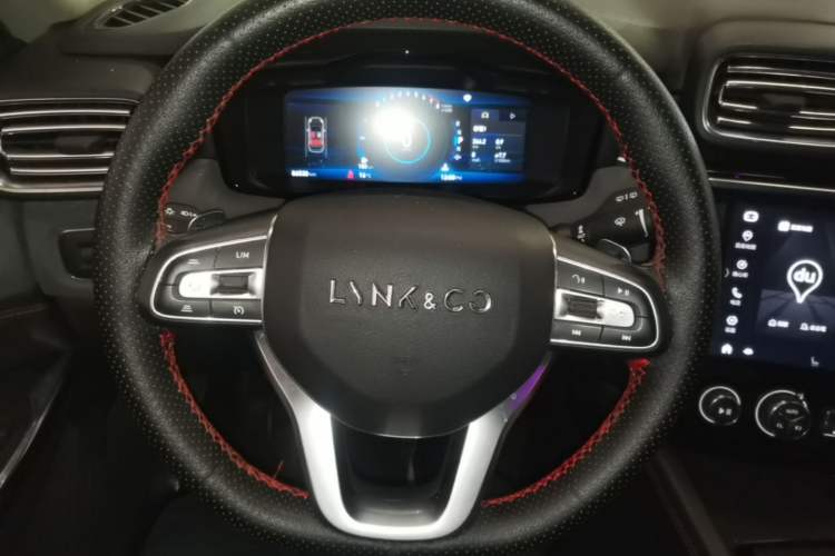 Used Lynk & Co 02 2018 1.5T DCT Two-Wheel Drive Pro Version China V Emission Standard Steering Wheel
