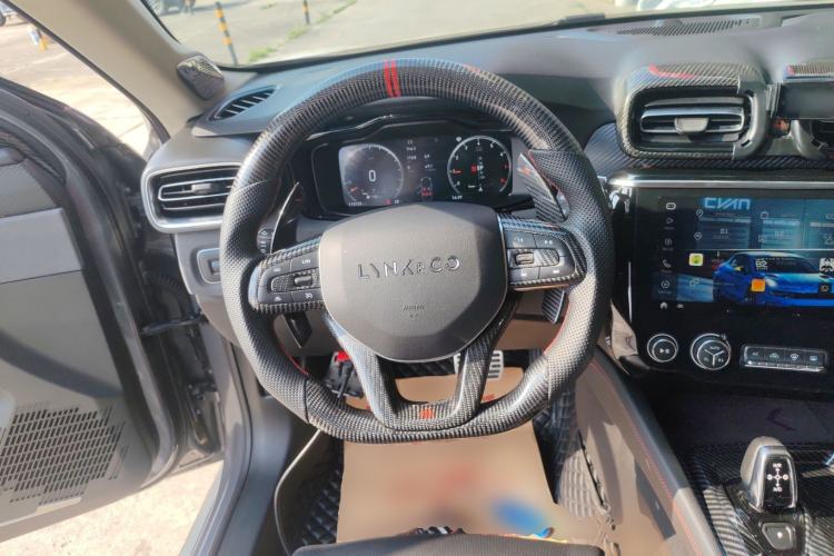 Used Lynk & Co 02 2018 1.5T DCT Two-Wheel Drive Pro Version China V Emission Standard Steering Wheel