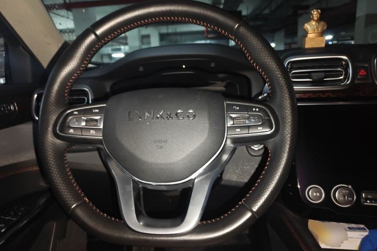 Used Lynk & Co 02 2018 1.5T DCT Two-Wheel Drive Pro Version China V Emission Standard Steering Wheel