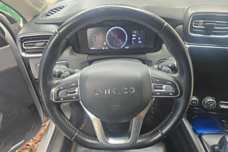 Used Lynk & Co 02 2018 1.5T DCT Two-Wheel Drive Pro Version China V Emission Standard Steering Wheel