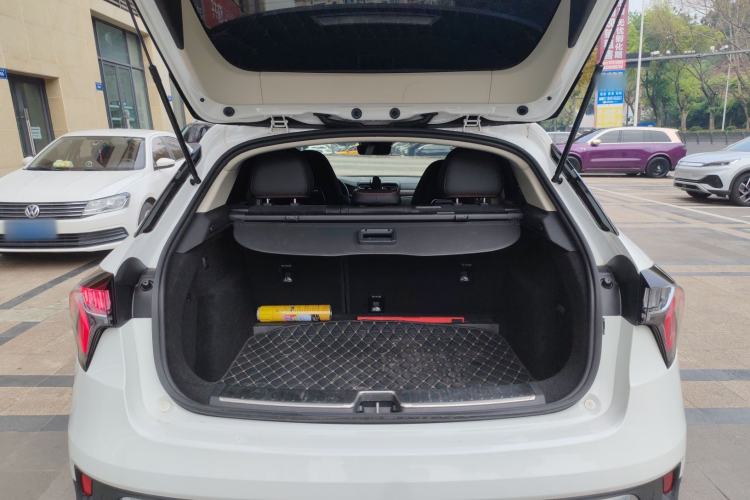 Used Lynk & Co 02 2018 1.5T DCT Two-Wheel Drive Pro Version China V Emission Standard Trunk