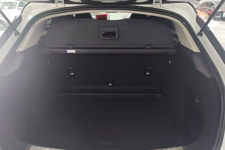 Used Lynk & Co 02 2018 2.0T DCT 4x4 Sport Pro Edition China V Standard Trunk