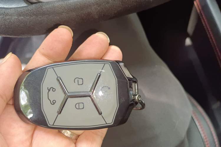 Used Lynk & Co 02 2018 1.5T DCT Two-Wheel Drive Pro Version China V Emission Standard Vehicle Key