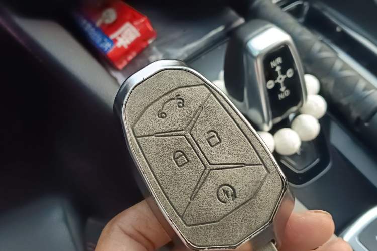 Used Lynk & Co 02 2018 1.5T DCT Two-Wheel Drive Pro Version China V Emission Standard Vehicle Key