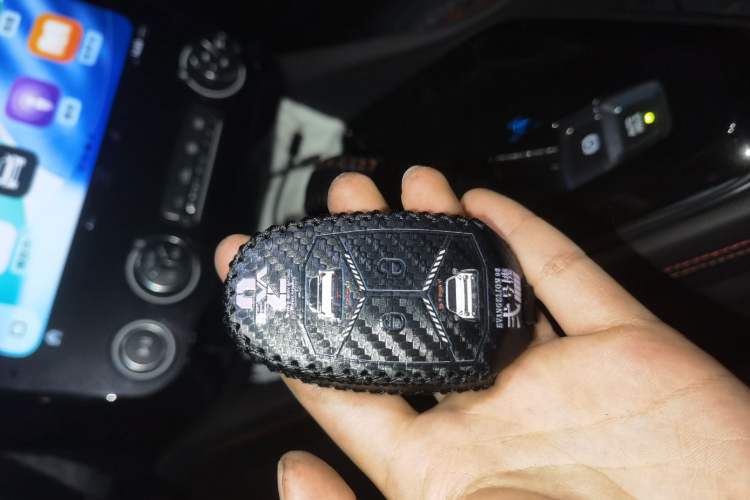 Used Lynk & Co 02 2018 1.5T DCT Two-Wheel Drive Pro Version China V Emission Standard Vehicle Key