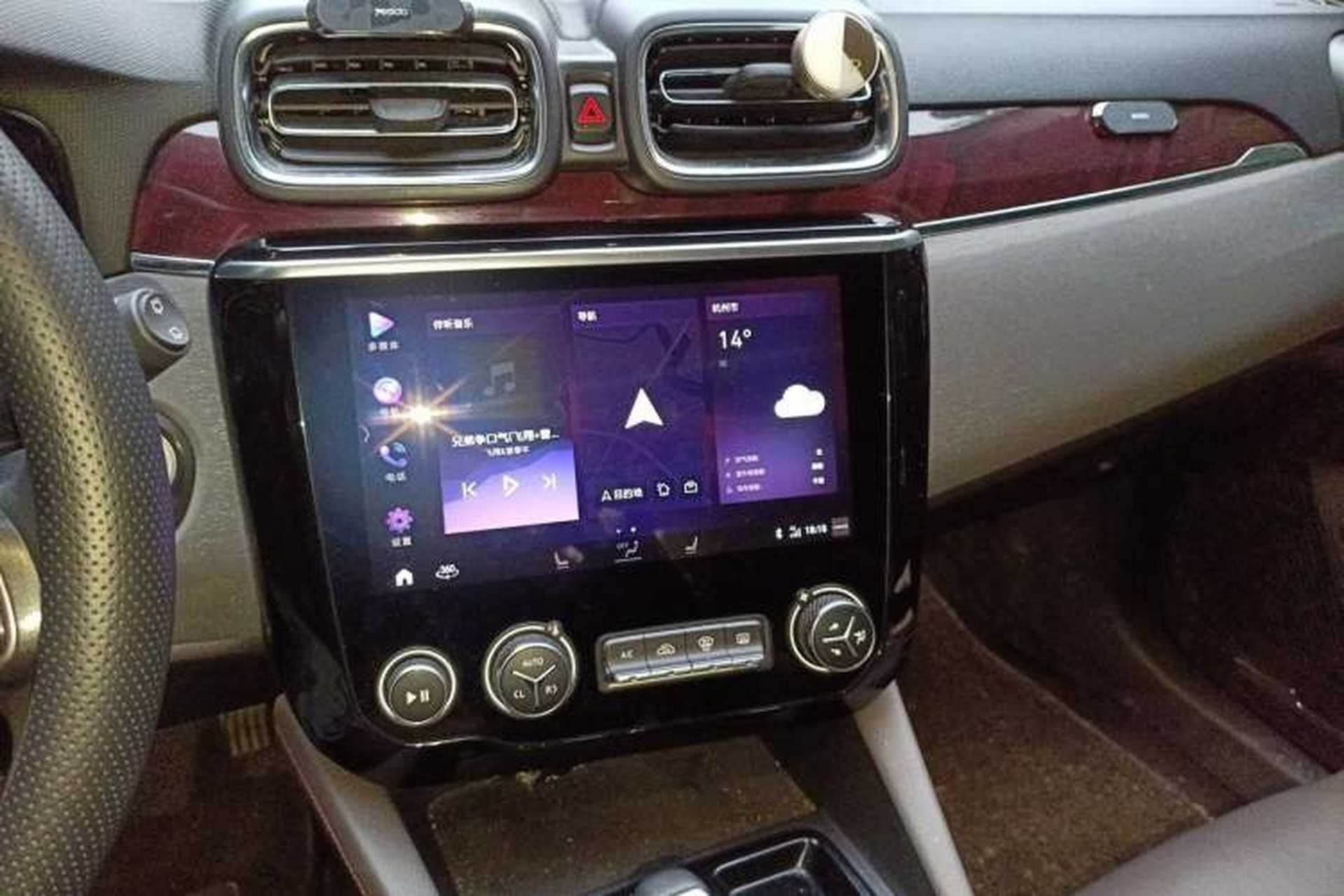 Used Lynk & Co 02 2019 High-Energy Edition 2.0T Automatic Two-Wheel Drive Shine Pro Edition China VI Standard Audio And AC Panel