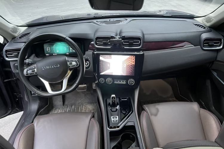 Used Lynk & Co 02 2019 High-Energy Edition 2.0T Automatic Two-Wheel Drive Shine Pro Edition China VI Standard Interior 1