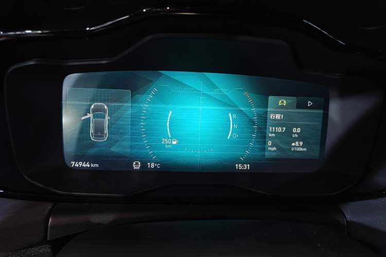 Used Lynk & Co 02 2019 High-Energy Edition 2.0T Automatic Two-Wheel Drive Shine Pro Edition China VI Standard Odometer Close Up
