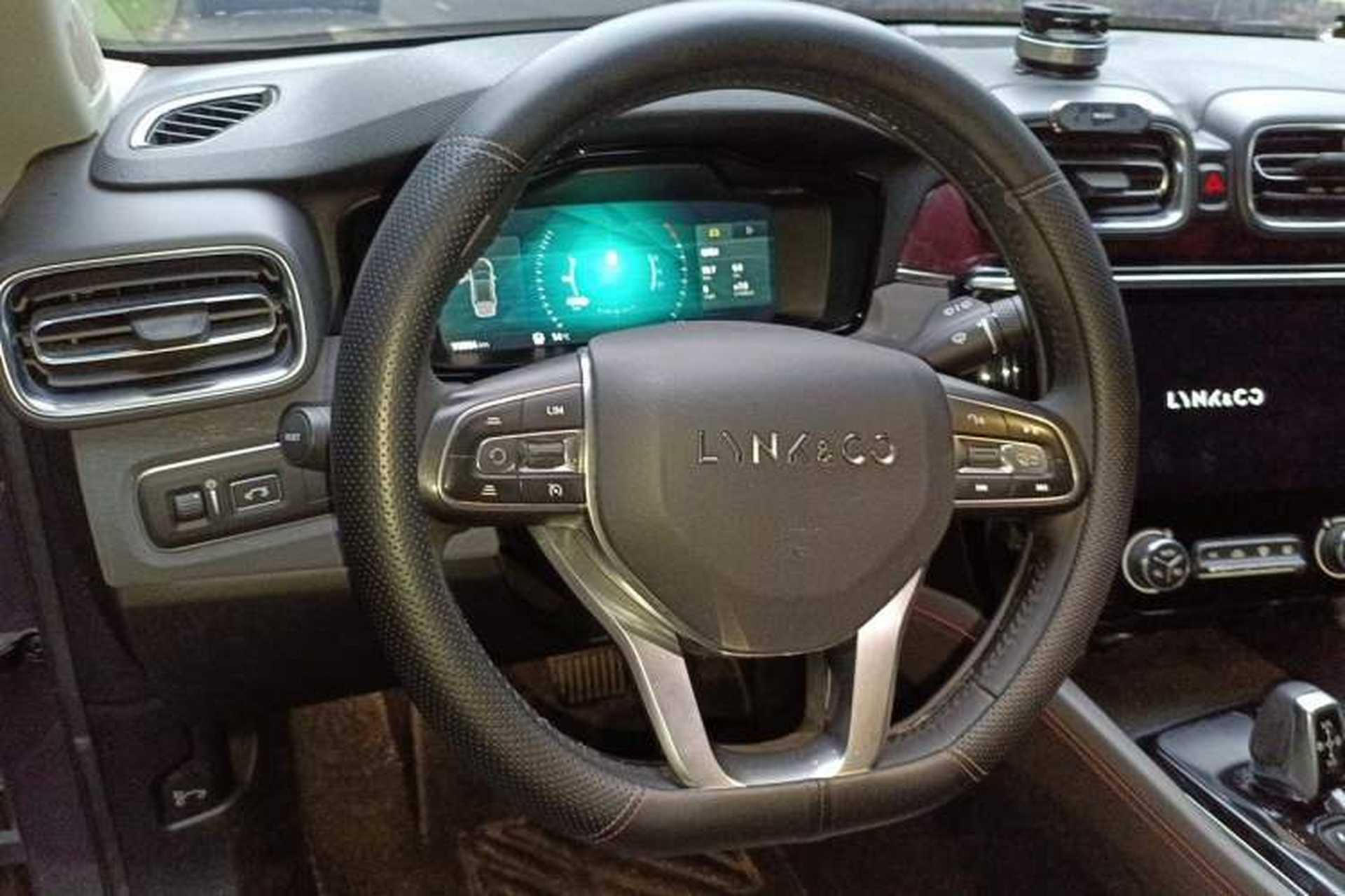 Used Lynk & Co 02 2019 High-Energy Edition 2.0T Automatic Two-Wheel Drive Shine Pro Edition China VI Standard Steering Wheel