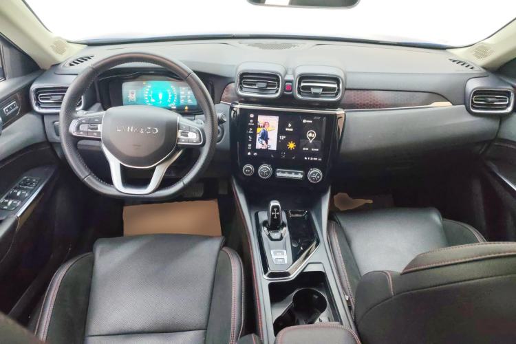Used Lynk & Co 02 2019 1.5T DCT Two-Wheel Drive Pro Edition China VI Standard Center Console