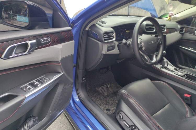 Used Lynk & Co 02 2019 1.5T DCT Two-Wheel Drive Pro Edition China VI Standard Driver Seat