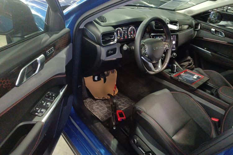 Used Lynk & Co 02 2019 High-Energy Edition 2.0T Automatic Two-Wheel Drive Pro Version China VI Standard Driver Seat