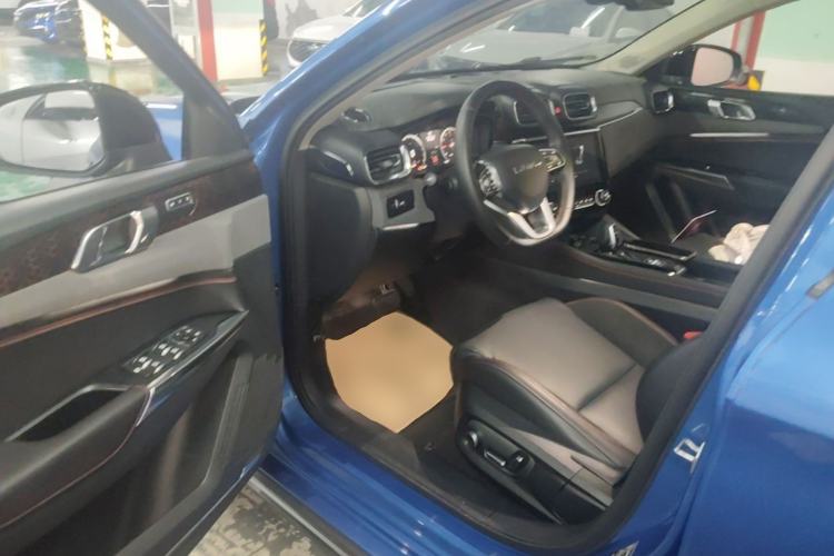 Used Lynk & Co 02 2019 1.5T DCT Two-Wheel Drive Pro Edition China VI Standard Driver Seat