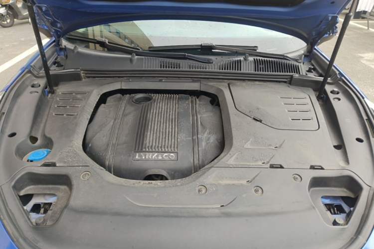Used Lynk & Co 02 2019 1.5T DCT Two-Wheel Drive Sporty Version China VI Standard Engine Bay