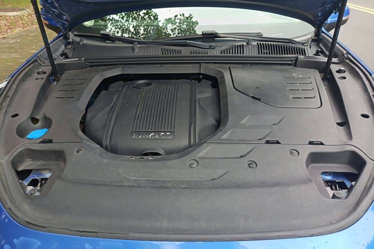 Used Lynk & Co 02 2019 1.5T DCT Two-Wheel Drive Sporty Version China VI Standard Engine Bay