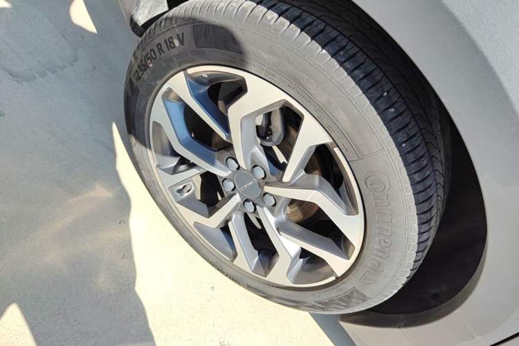 Used Lynk & Co 02 2019 1.5T DCT Two-Wheel Drive Pro Edition China VI Standard Exterior 5