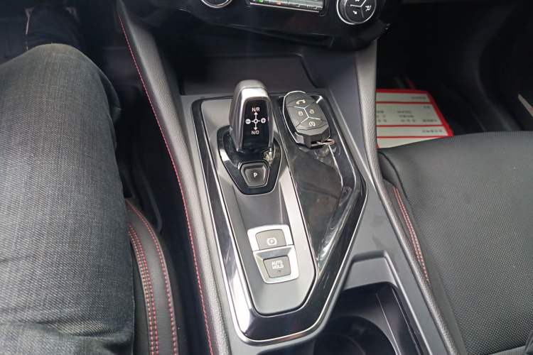 Used Lynk & Co 02 2019 1.5T DCT Two-Wheel Drive Sporty Version China VI Standard Gear Lever