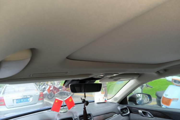 Used Lynk & Co 02 2019 High-Energy Edition 2.0T Automatic Two-Wheel Drive Pro Version China VI Standard Headliner