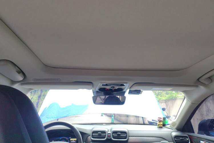 Used Lynk & Co 02 2019 1.5T DCT Two-Wheel Drive Pro Edition China VI Standard Headliner