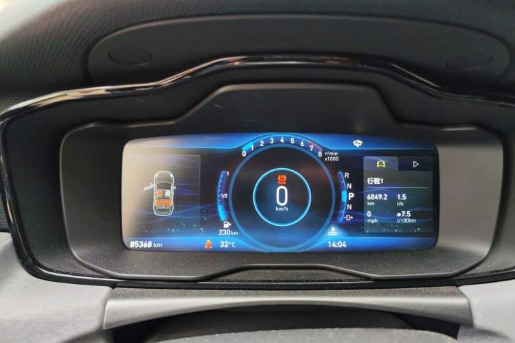 Used Lynk & Co 02 2019 1.5T DCT Two-Wheel Drive Pro Edition China VI Standard Instrument Cluster