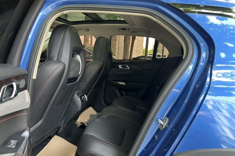 Used Lynk & Co 02 2019 1.5T DCT Two-Wheel Drive Pro Edition China VI Standard Interior 11