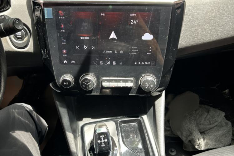 Used Lynk & Co 02 2019 1.5T DCT Two-Wheel Drive Pro Edition China VI Standard Interior 7