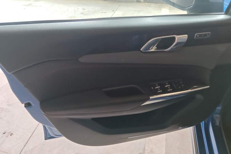 Used Lynk & Co 02 2019 High-Energy Edition 2.0T Automatic Two-Wheel Drive Pro Version China VI Standard Interior 7
