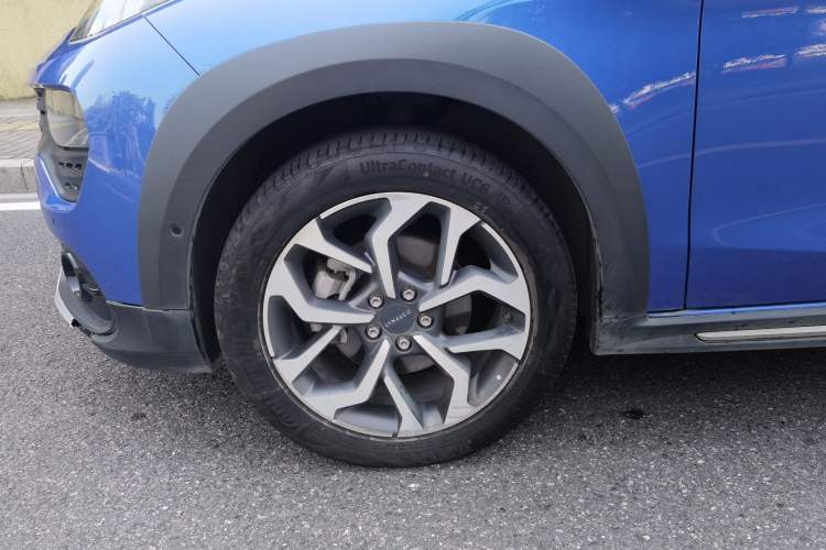 Used Lynk & Co 02 2019 1.5T DCT Two-Wheel Drive Pro Edition China VI Standard Left Front Wheel Hub