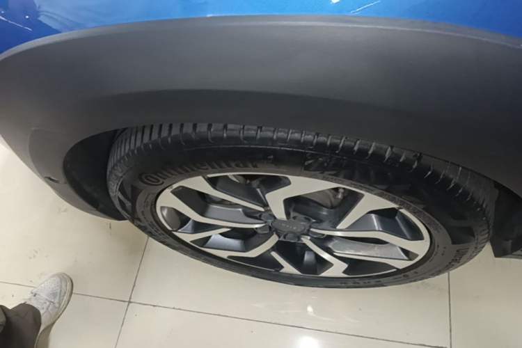 Used Lynk & Co 02 2019 1.5T DCT Two-Wheel Drive Pro Edition China VI Standard Left Front Wheel Hub