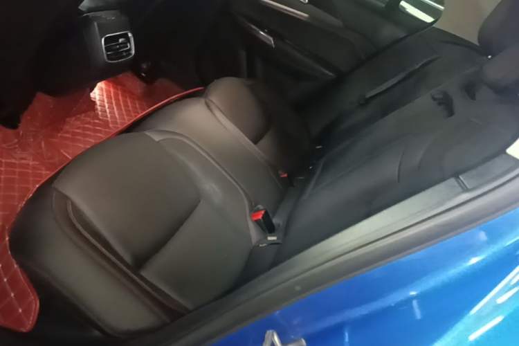 Used Lynk & Co 02 2019 1.5T DCT Two-Wheel Drive Pro Edition China VI Standard Left Rear Seat