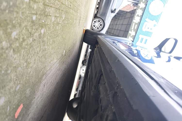 Used Lynk & Co 02 2019 1.5T DCT Two-Wheel Drive Pro Edition China VI Standard Left Side Sill
