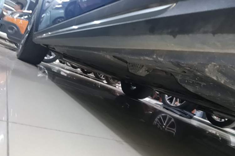 Used Lynk & Co 02 2019 1.5T DCT Two-Wheel Drive Pro Edition China VI Standard Left Side Sill
