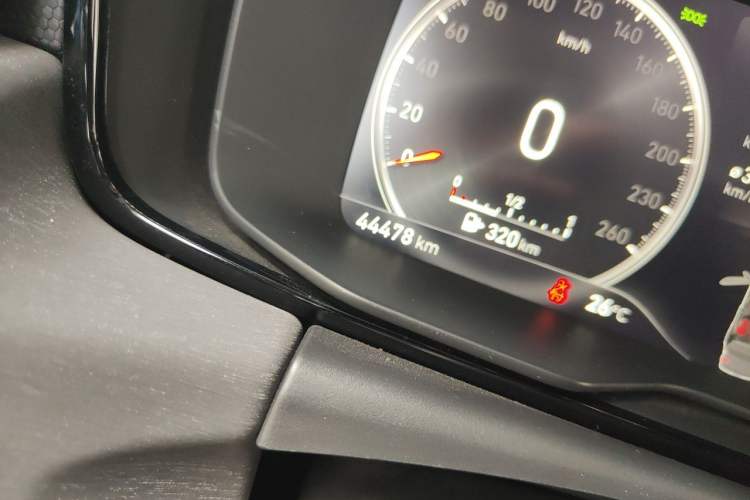 Used Lynk & Co 02 2019 1.5T DCT Two-Wheel Drive Pro Edition China VI Standard Odometer Close Up