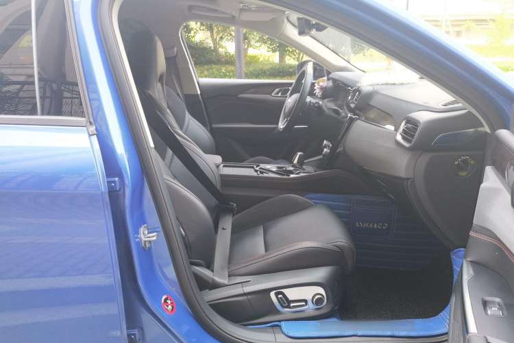 Used Lynk & Co 02 2019 1.5T DCT Two-Wheel Drive Pro Edition China VI Standard Right Front Seat