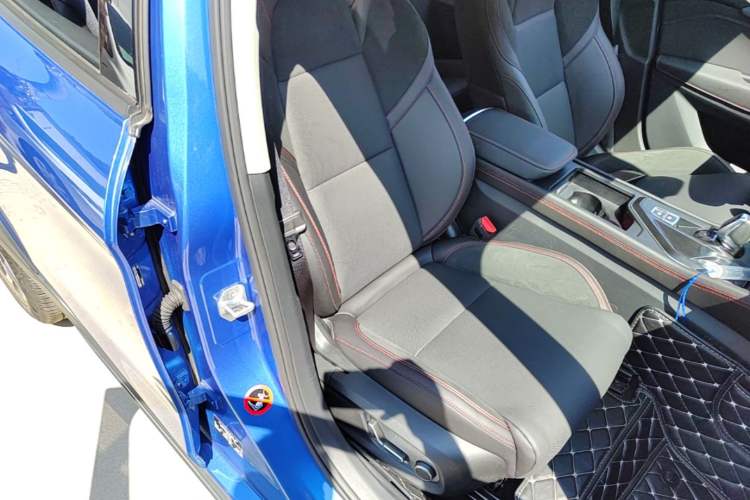 Used Lynk & Co 02 2019 1.5T DCT Two-Wheel Drive Pro Edition China VI Standard Right Front Seat