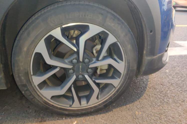 Used Lynk & Co 02 2019 1.5T DCT Two-Wheel Drive Pro Edition China VI Standard Right Front Wheel Hub