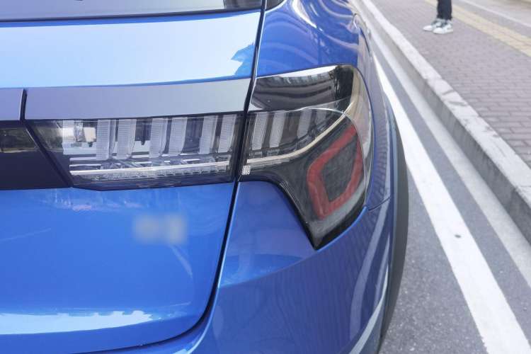 Used Lynk & Co 02 2019 1.5T DCT Two-Wheel Drive Pro Edition China VI Standard Right Rear Taillight