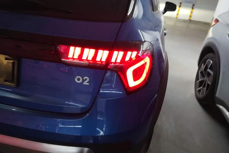 Used Lynk & Co 02 2019 High-Energy Edition 2.0T Automatic Two-Wheel Drive Pro Version China VI Standard Right Rear Taillight