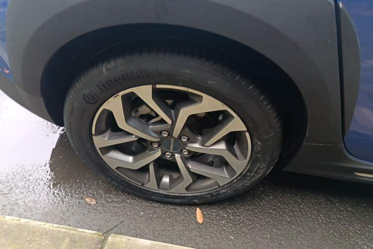 Used Lynk & Co 02 2019 1.5T DCT Two-Wheel Drive Sporty Version China VI Standard Right Rear Wheel Hub